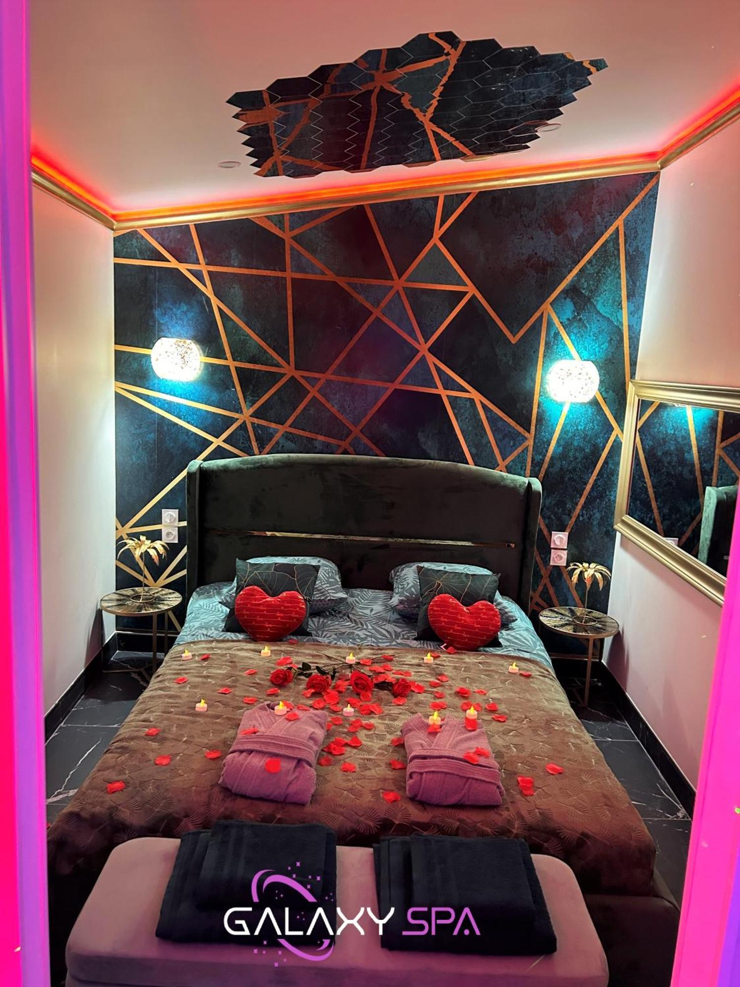 Galaxy Spa - Suite Jupiter Jacuzzi Privatif Champigneulles Kültér fotó